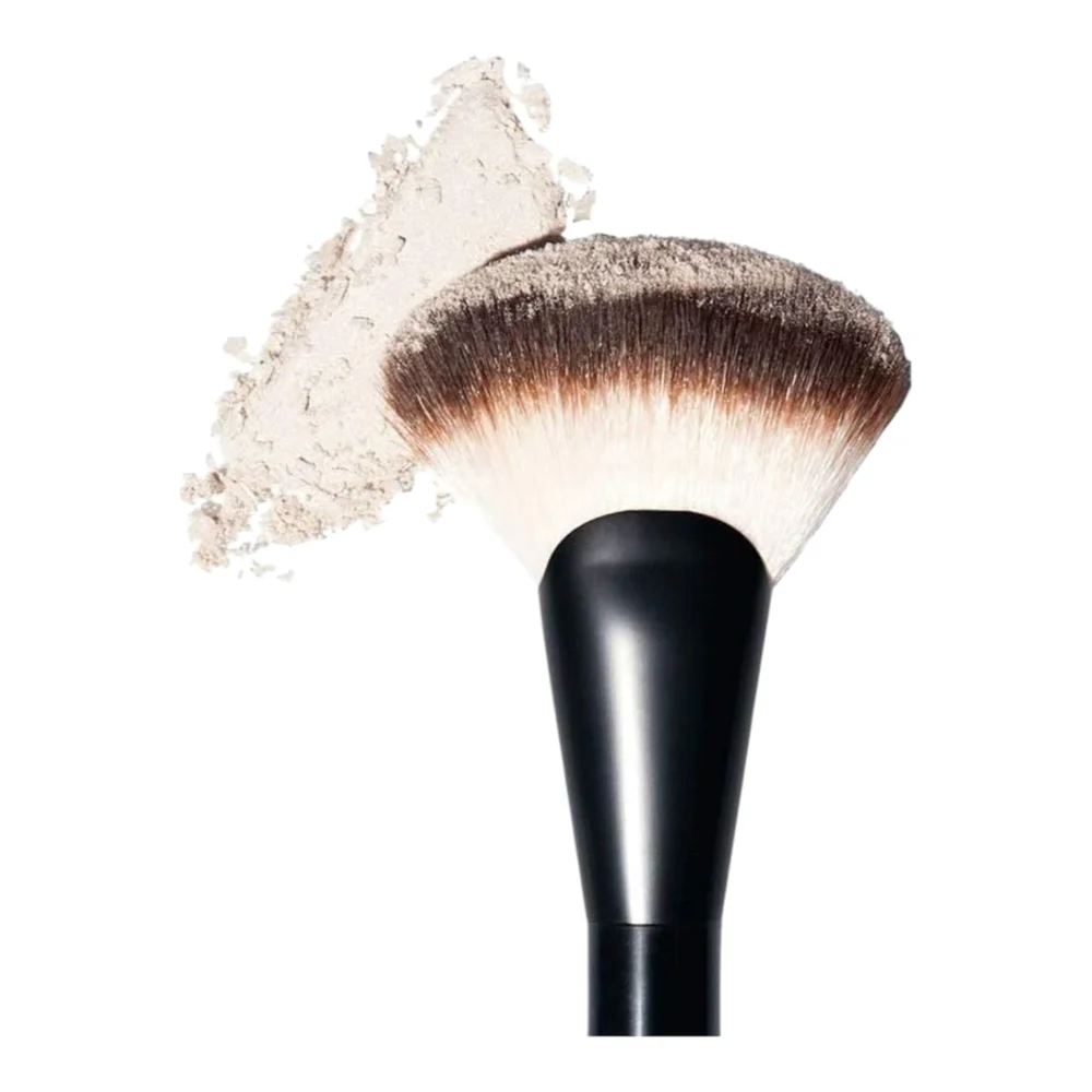 NYX Professional Makeup Pro Fan Brush
